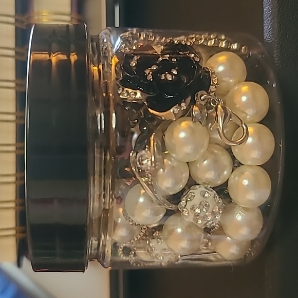 Mystery Jewelry Jar – Elegant Pearl & Sparkle Treasure Trove! - Picture 5 of 5